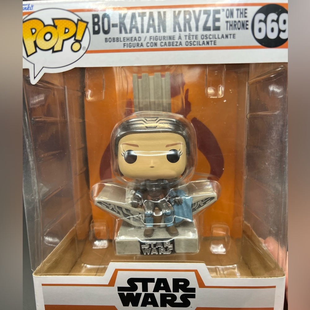 Funko Pop Bo-Katan Kryze on the Throne #669 NIB Star Wars Mandalorian
